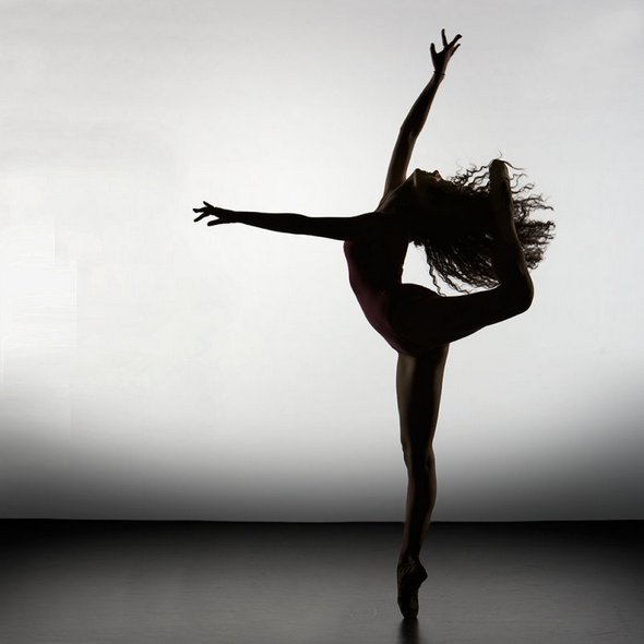 incredible beautiful slhouette 14 in Incredible Beautiful Silhouette of Ballet Dancers