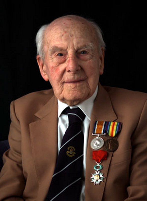 the worlds oildest man henry allingham 18 in The Worlds Oldest Man Henry Allingham Passes Into History