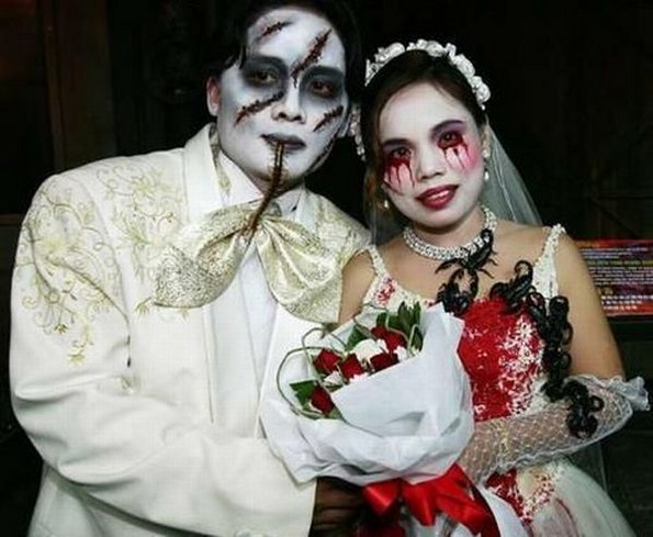 bizarre weddings 10 in 10 Freakish Wedding Ceremonies