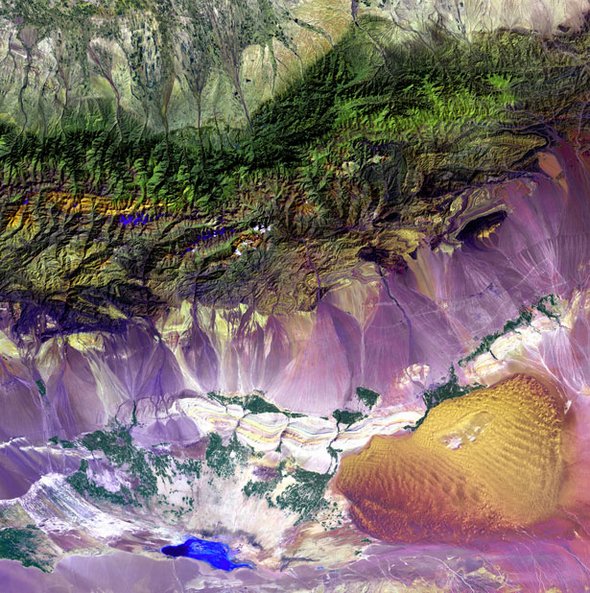 50 stunning satellite photos 04 in 50 Stunning Satellite Photos of Earth
