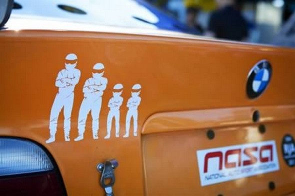 hilarious family car stickers 01 in Family Car Stickers Which You Will Copy