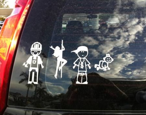 hilarious family car stickers 03 in Family Car Stickers Which You Will Copy